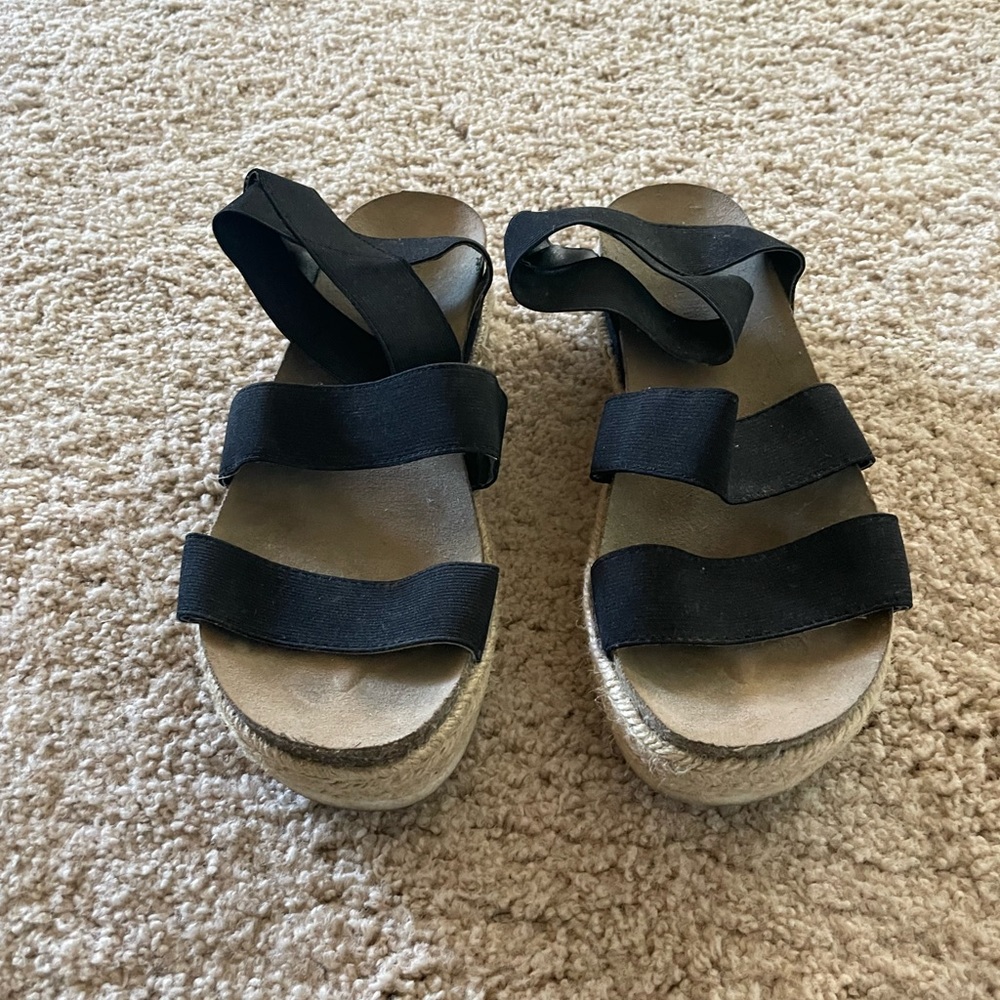 Black strappy platform sandals